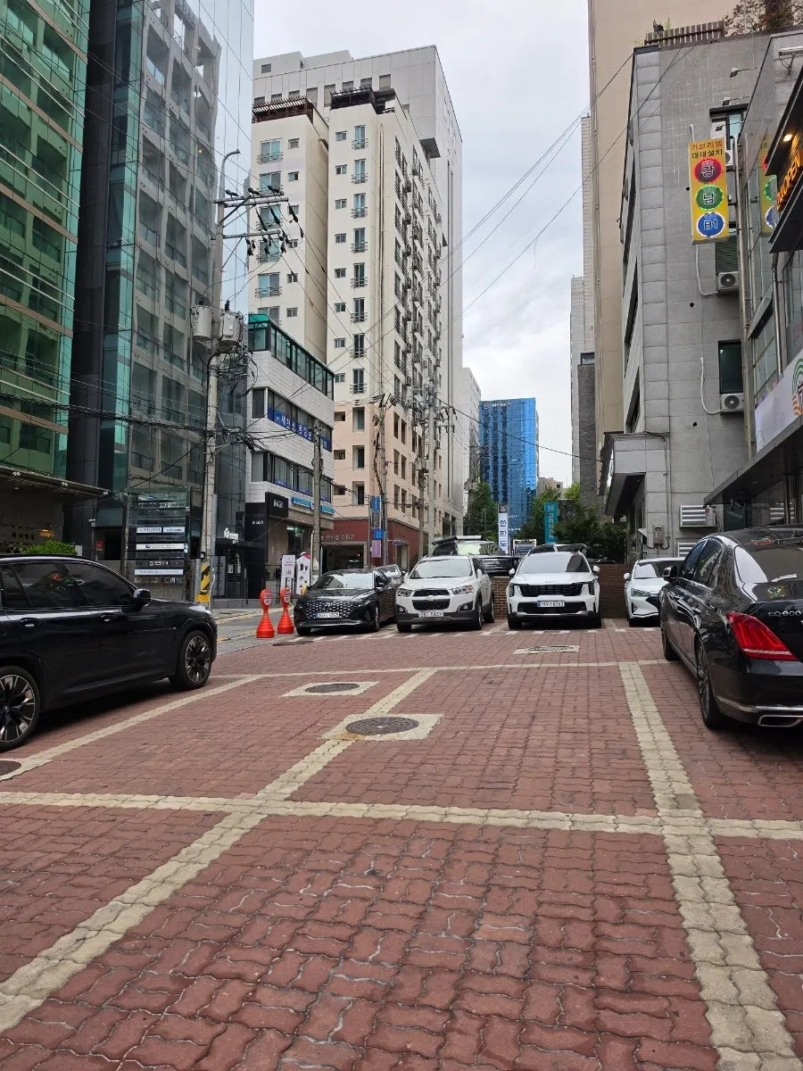 Location information for Jjamppong Jijon Yeoksam Branch