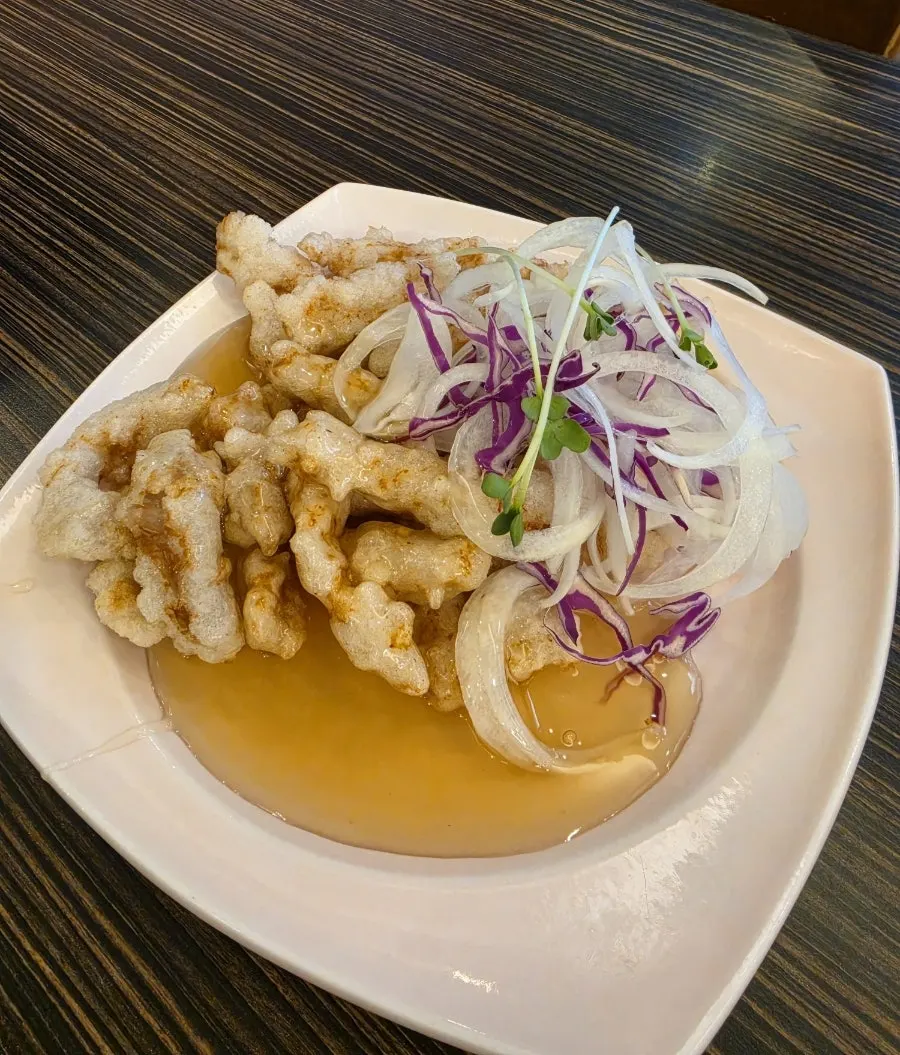 Jjamppong Jijon near Yeoksam Station with spacious parking and crab fried rice