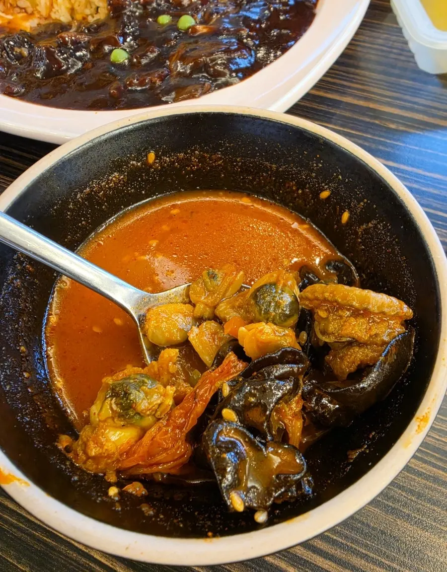 Jjamppong Jijon near Yeoksam Station with spacious parking and crab fried rice