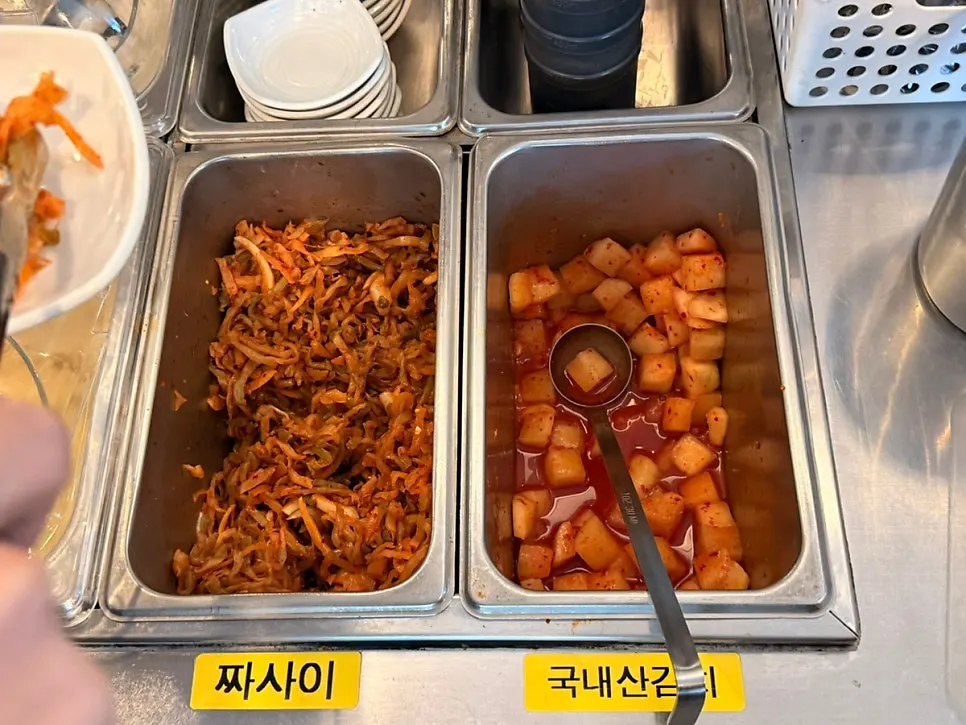 기본 반찬 셀프 코너