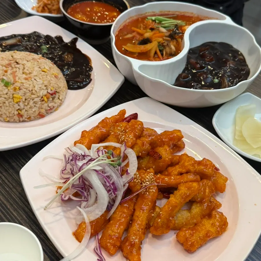 Main image of lunch at Jjamppong Jijon Yeoksam Branch