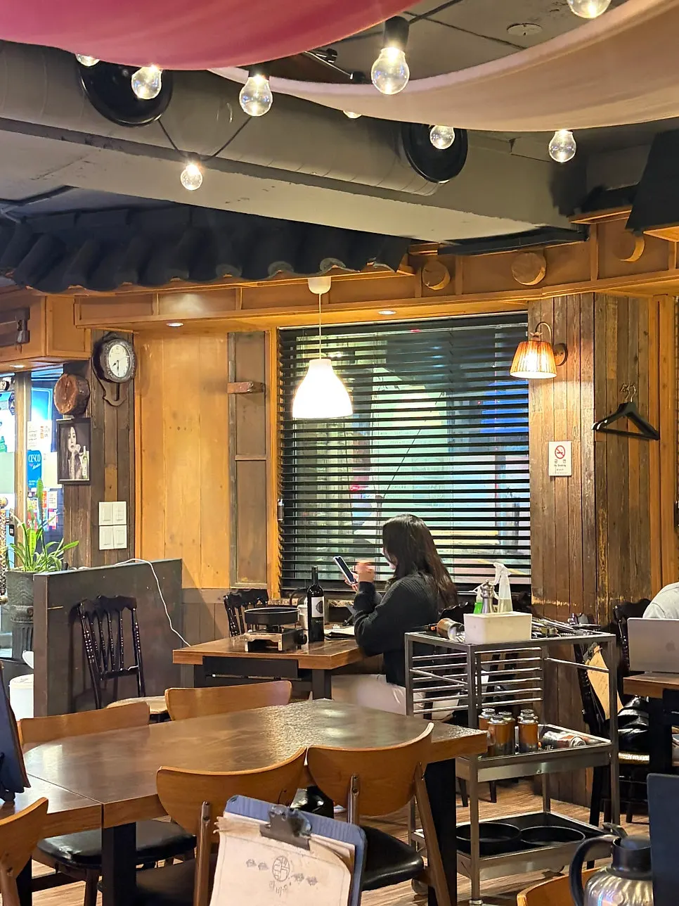 Raviok interior with an antique atmosphere