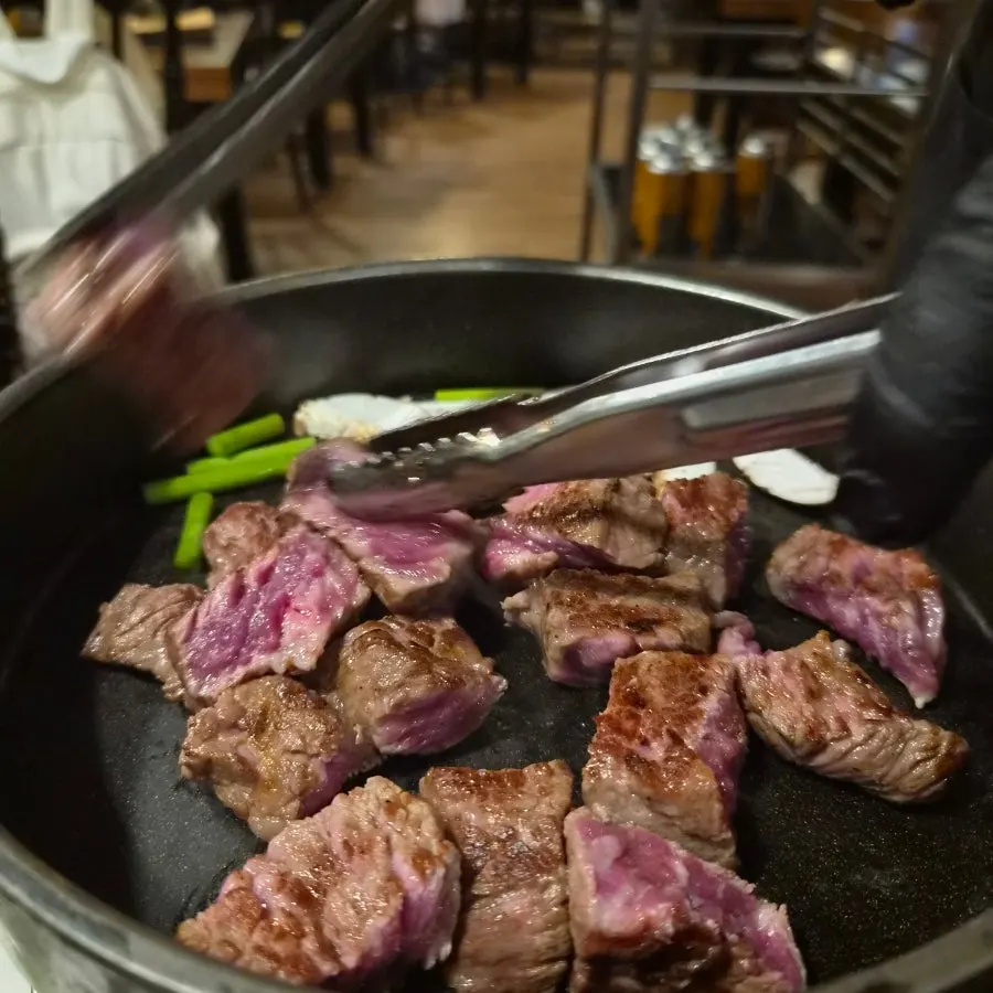 Raviok beef ribs