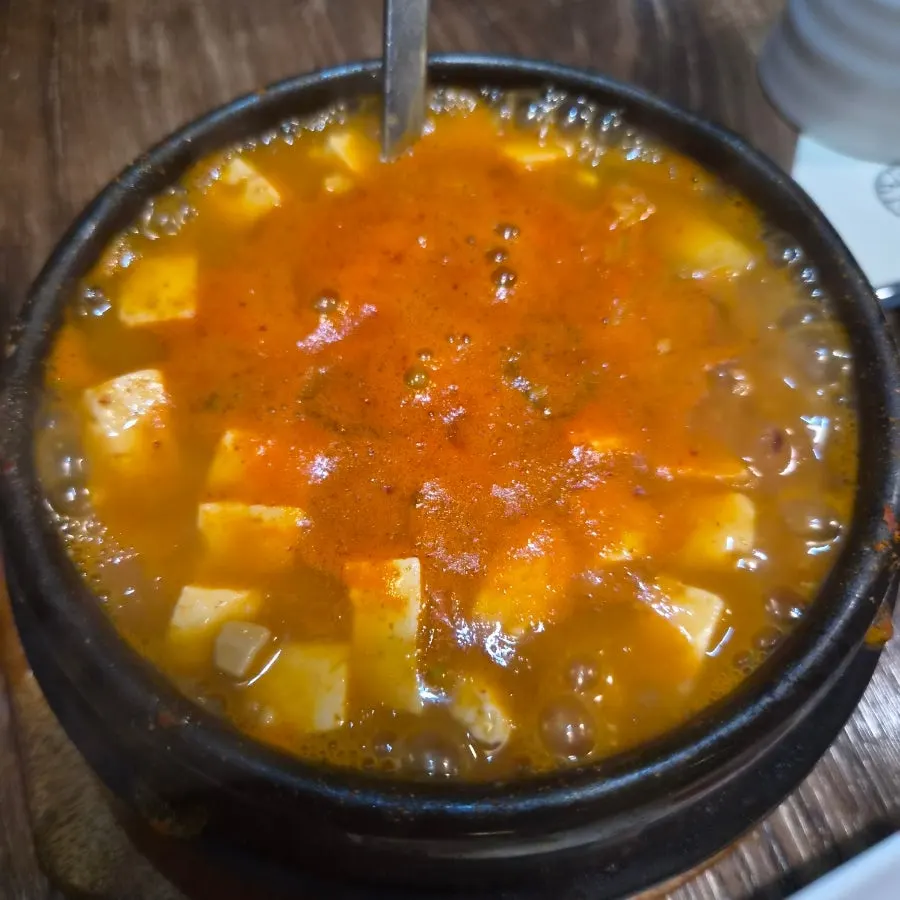 Spicy doenjang rice soup