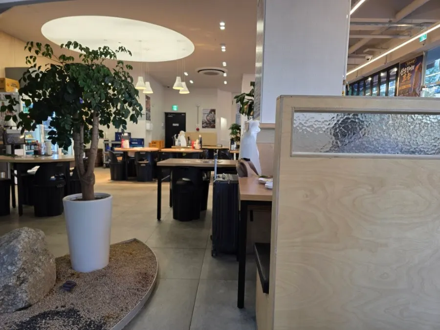 Fresh, crisp dining hall interior of the Yeoksam Station sashimi restaurant