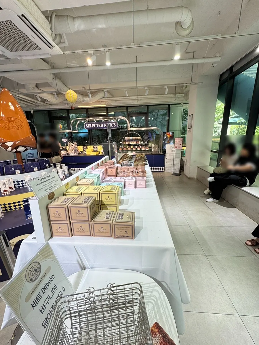 Second-floor gallery space