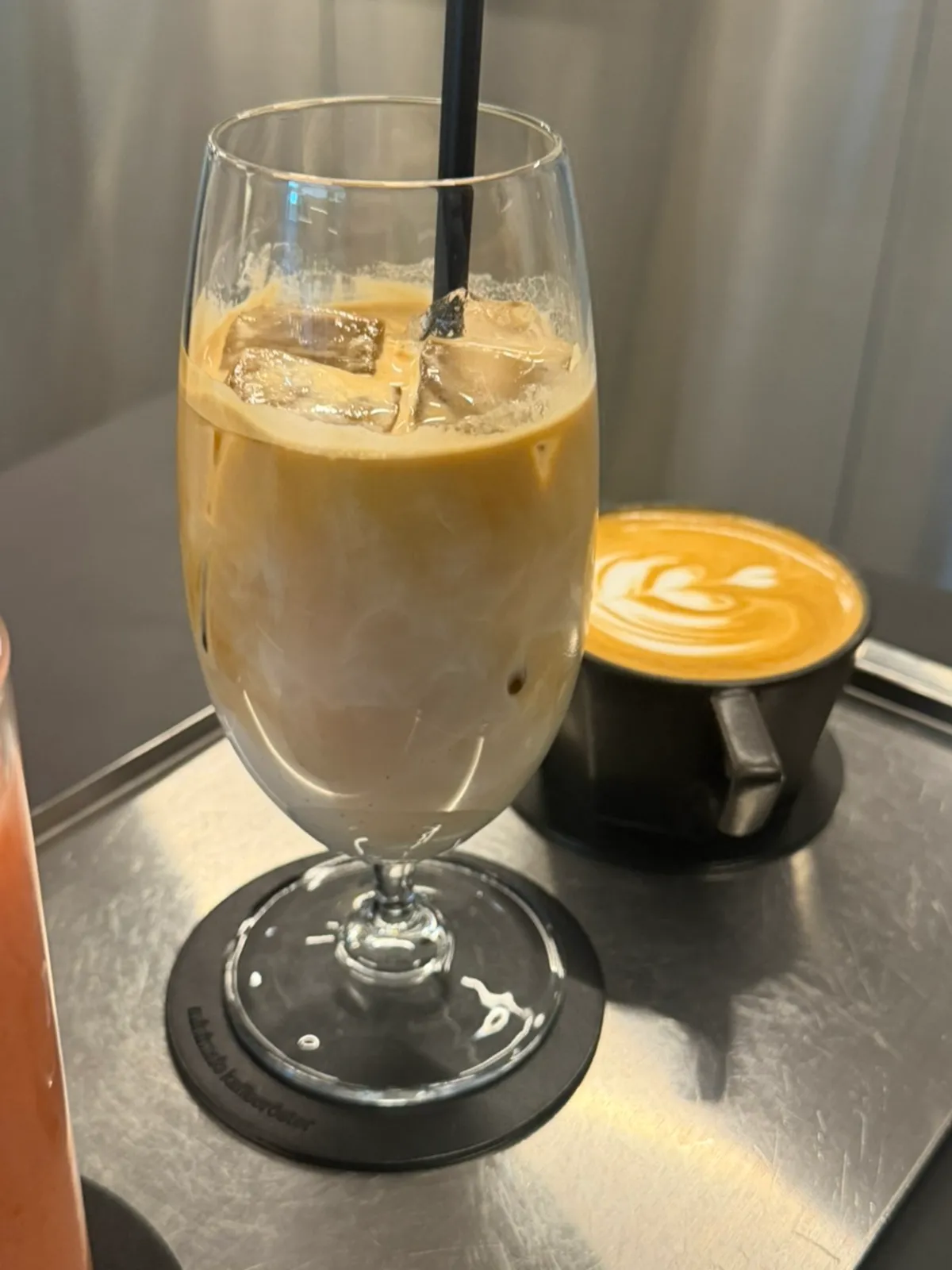 ภาพประกอบ Helsinki latte ที่เปลี่ยนเป็นนมถั่วเหลือง