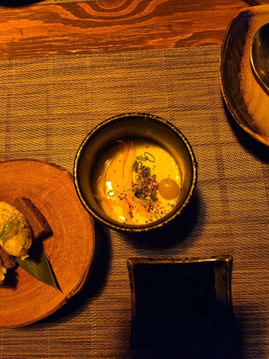 Mackerel pressed sushi course dish