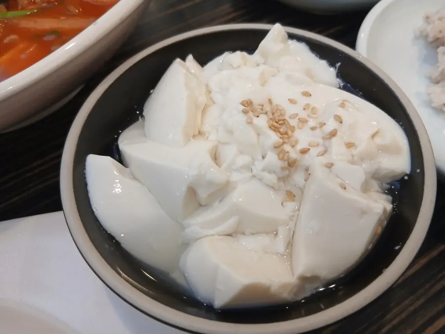 Soft tofu eaten with jjamppong broth