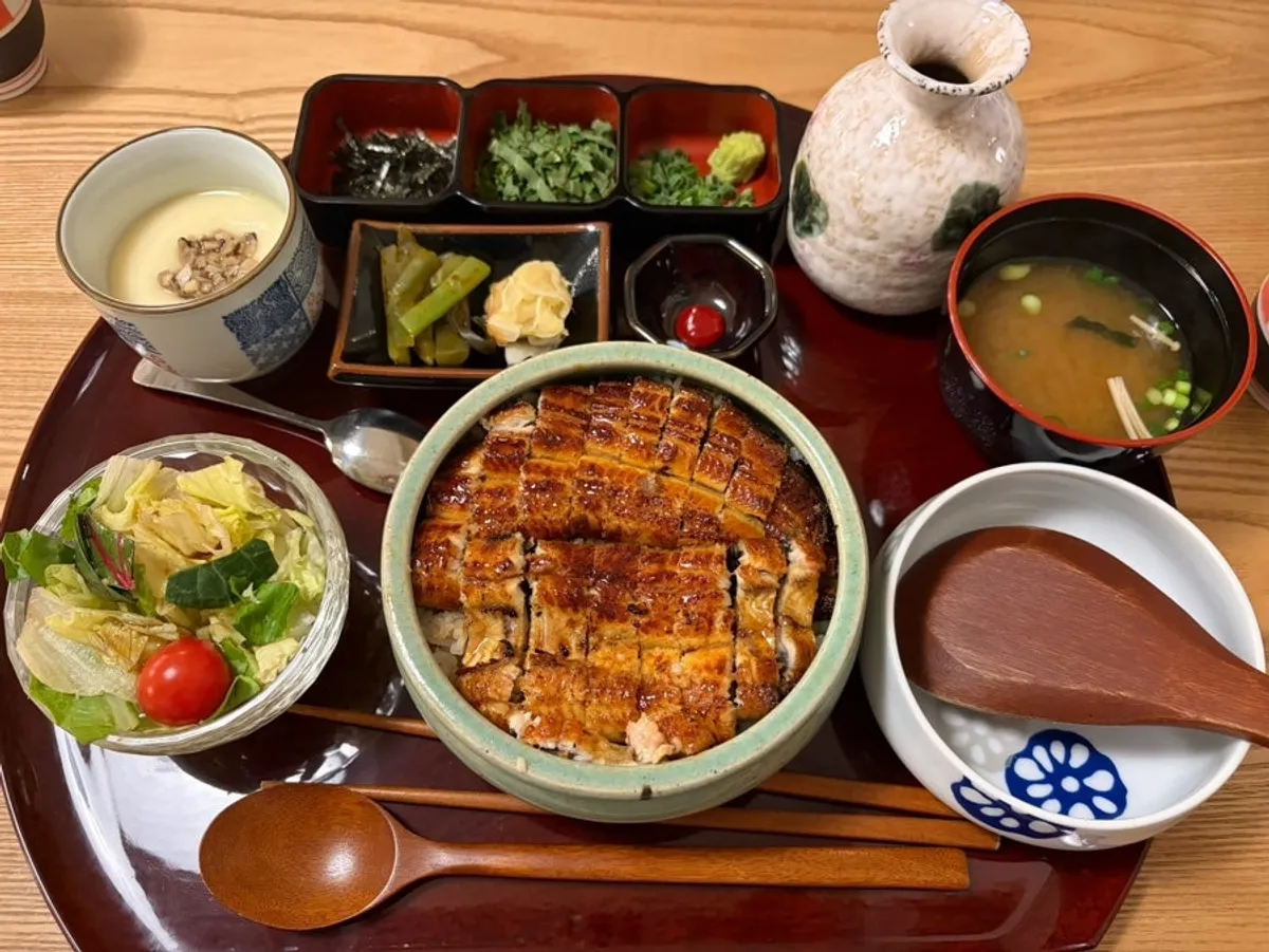 A single hitsumabushi (large) set from Unagiwa