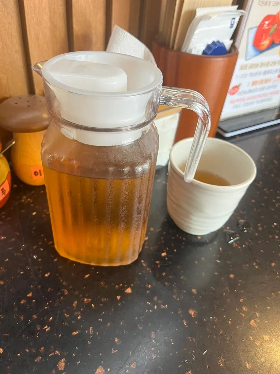 Table dining essentials