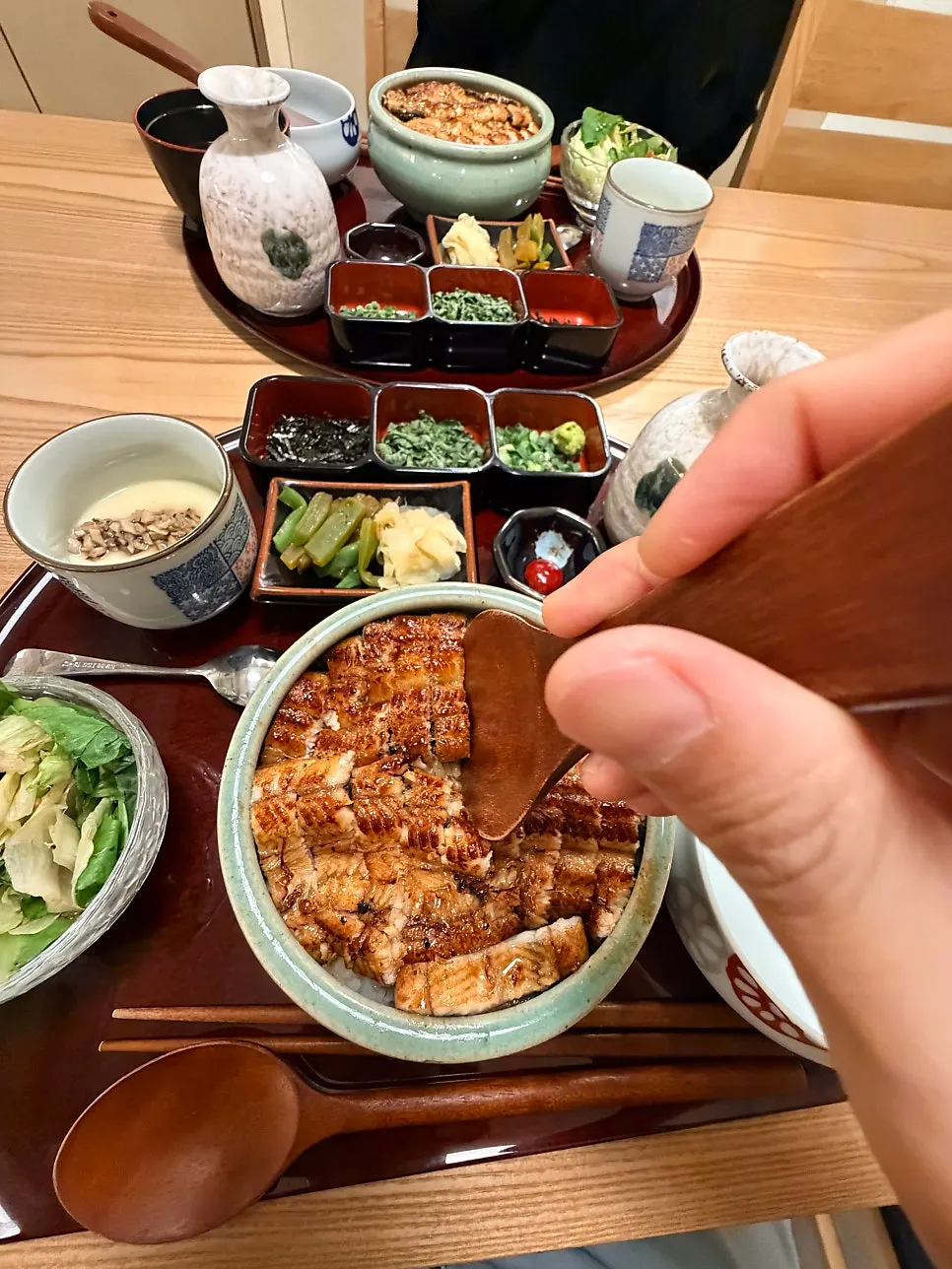 Sauce-brushed hitsumabushi eel