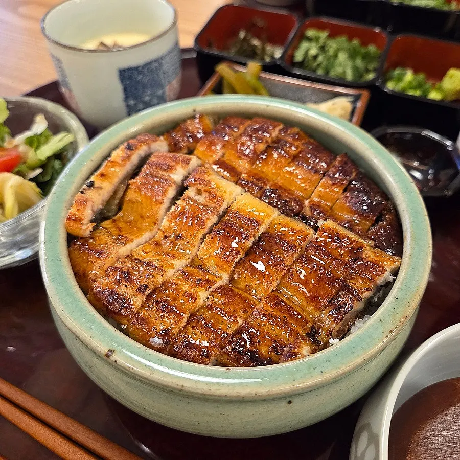 한 상 가득 차려진 히츠마부시