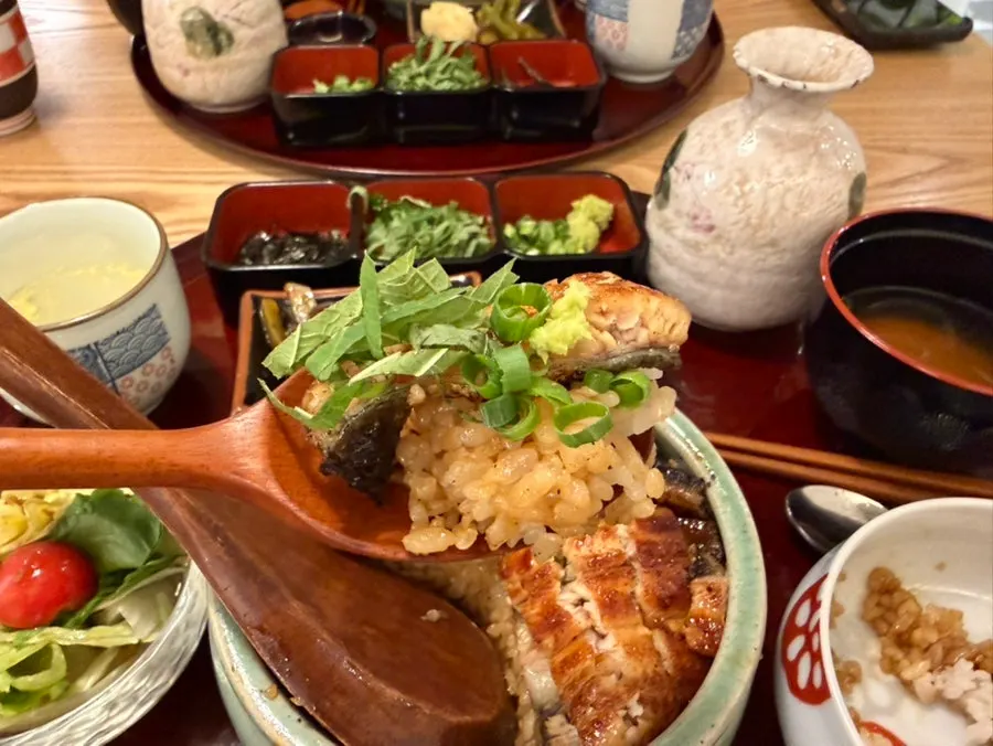 Hitsumabushi with scallions, perilla leaf, and wasabi