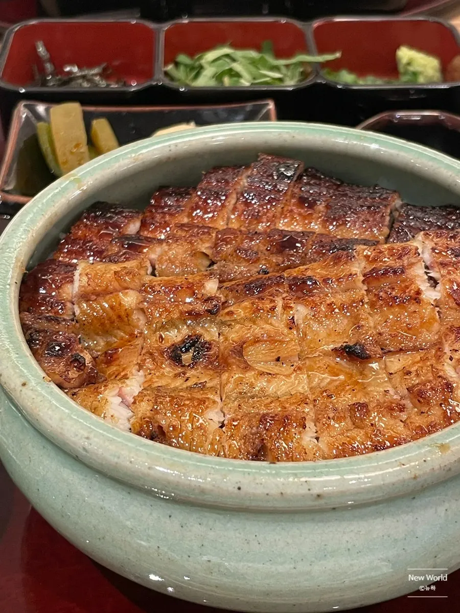 Oriental-style salad and steamed egg custard