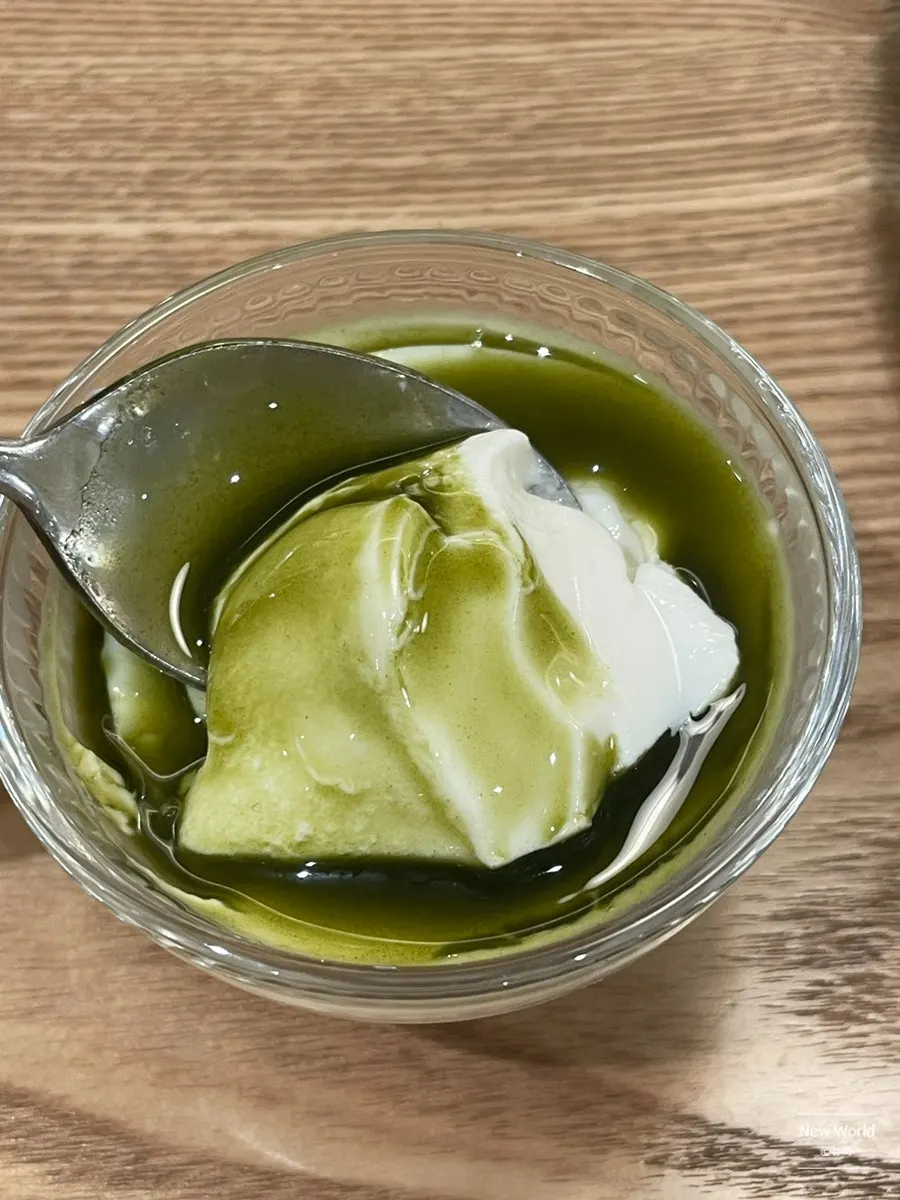 Matcha pudding over milk pudding