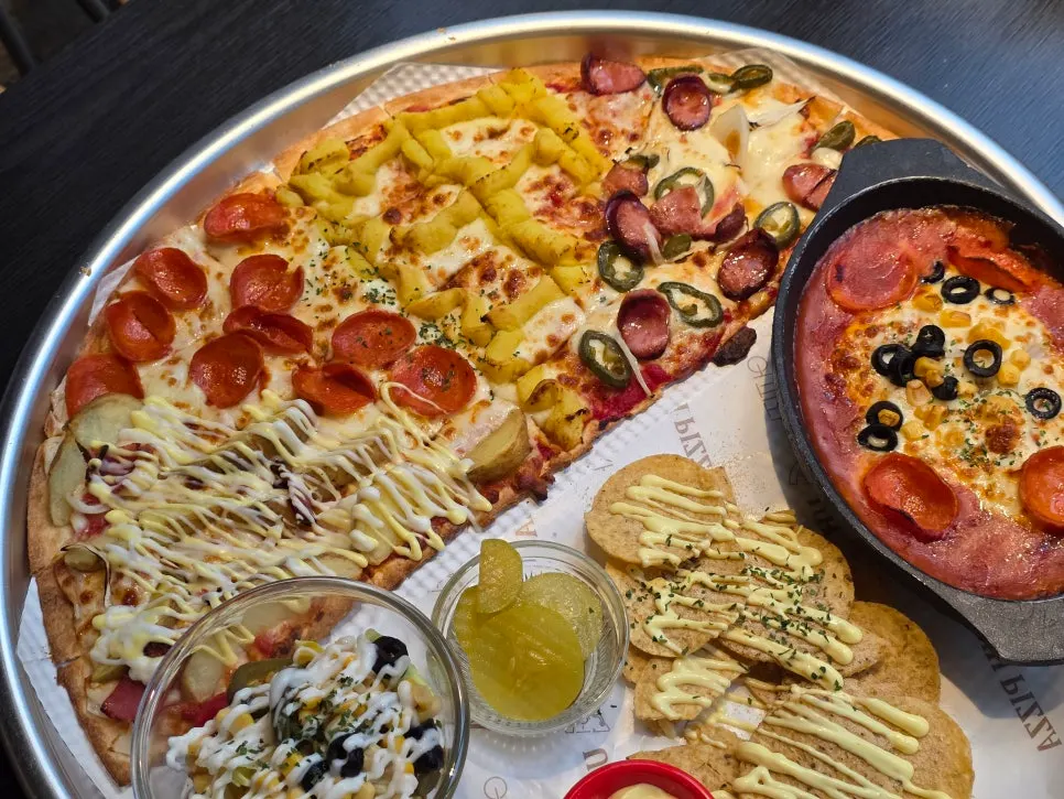 A slice of classic pepperoni pizza