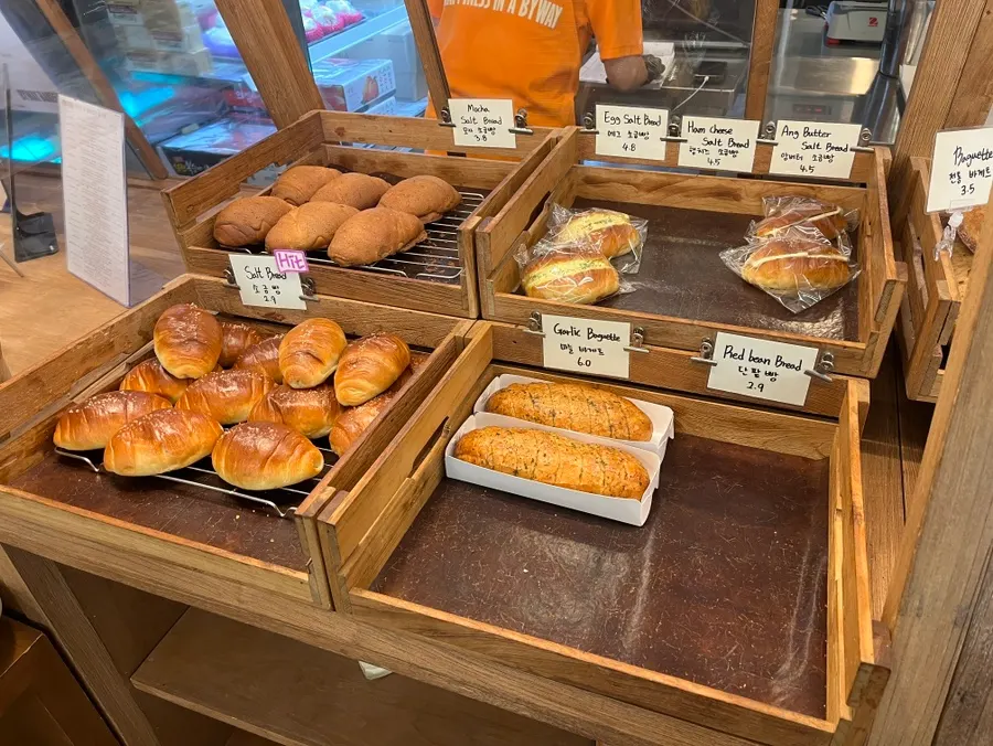 Display of bagels and salt breads