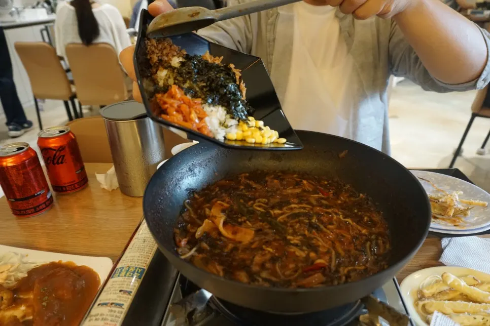 Fried squid sebagai pendamping kuah tteokbokki