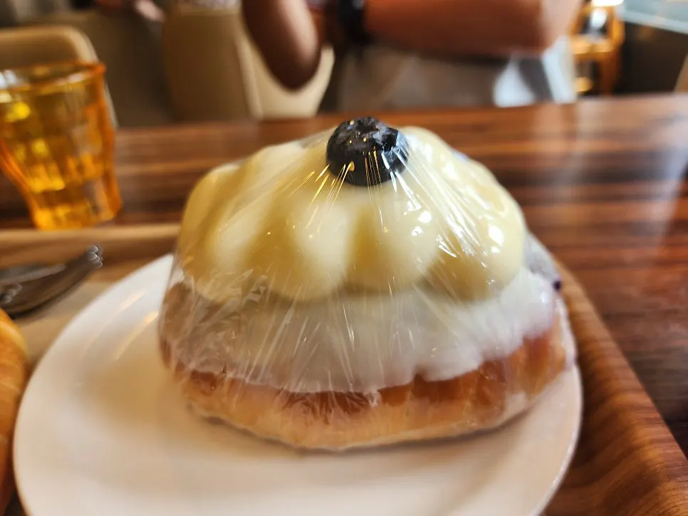 생블루베리요거트 왁뿌 소금빵