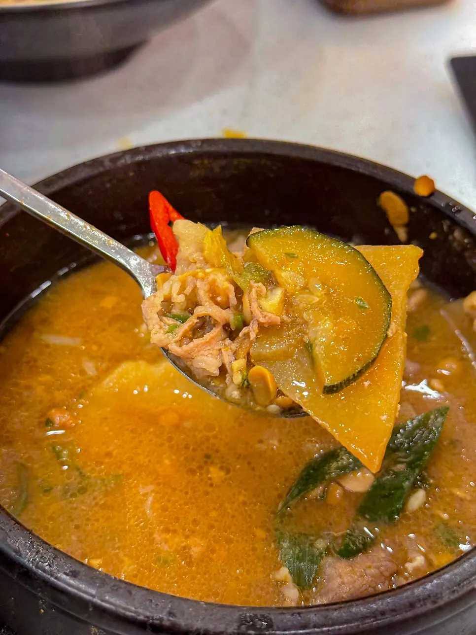 우삼겹된장찌개와 열무비빔밥 세트