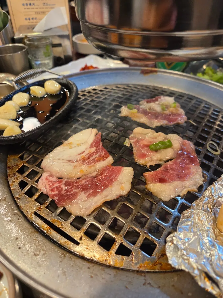 Grilled white kimchi paired with meat