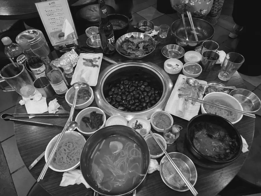 Jeju sanbang milmyeon, mul and bibim versions