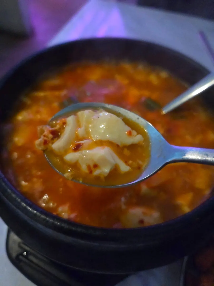 매콤한 뚝배기순두부