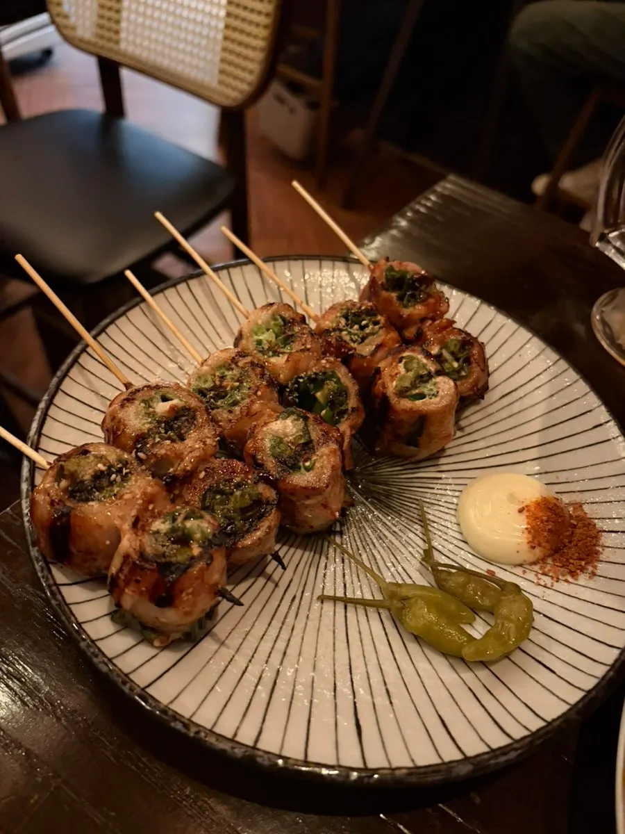 삼겹쪽파꼬치 접시
