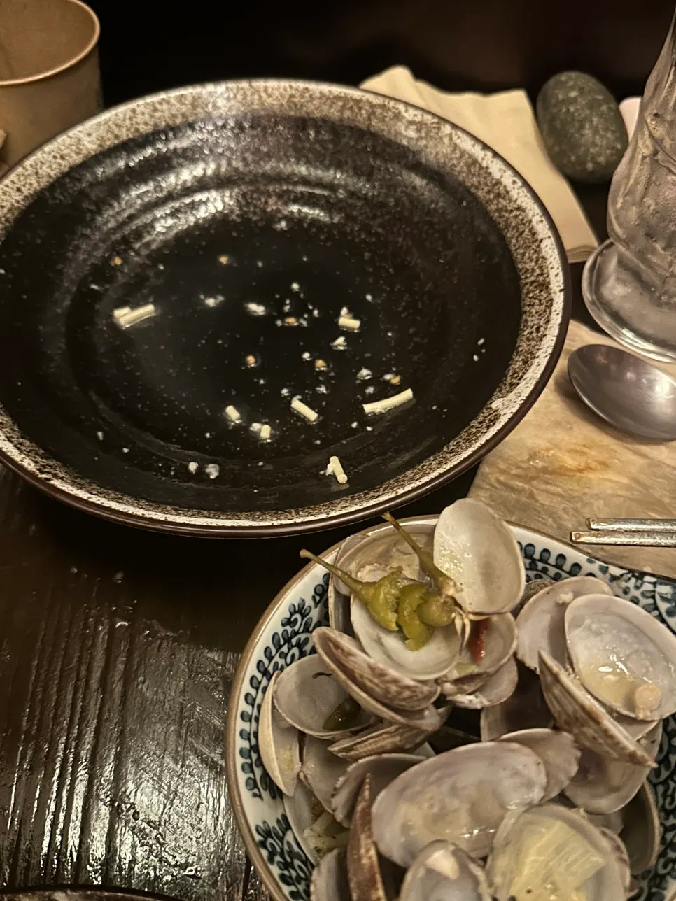 Clam soju stew with clams piled up like a mountain