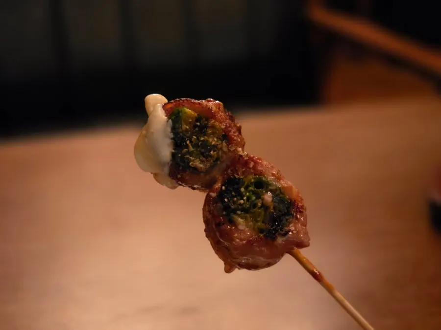 꼬치와 함께 나온 마요네즈 소스