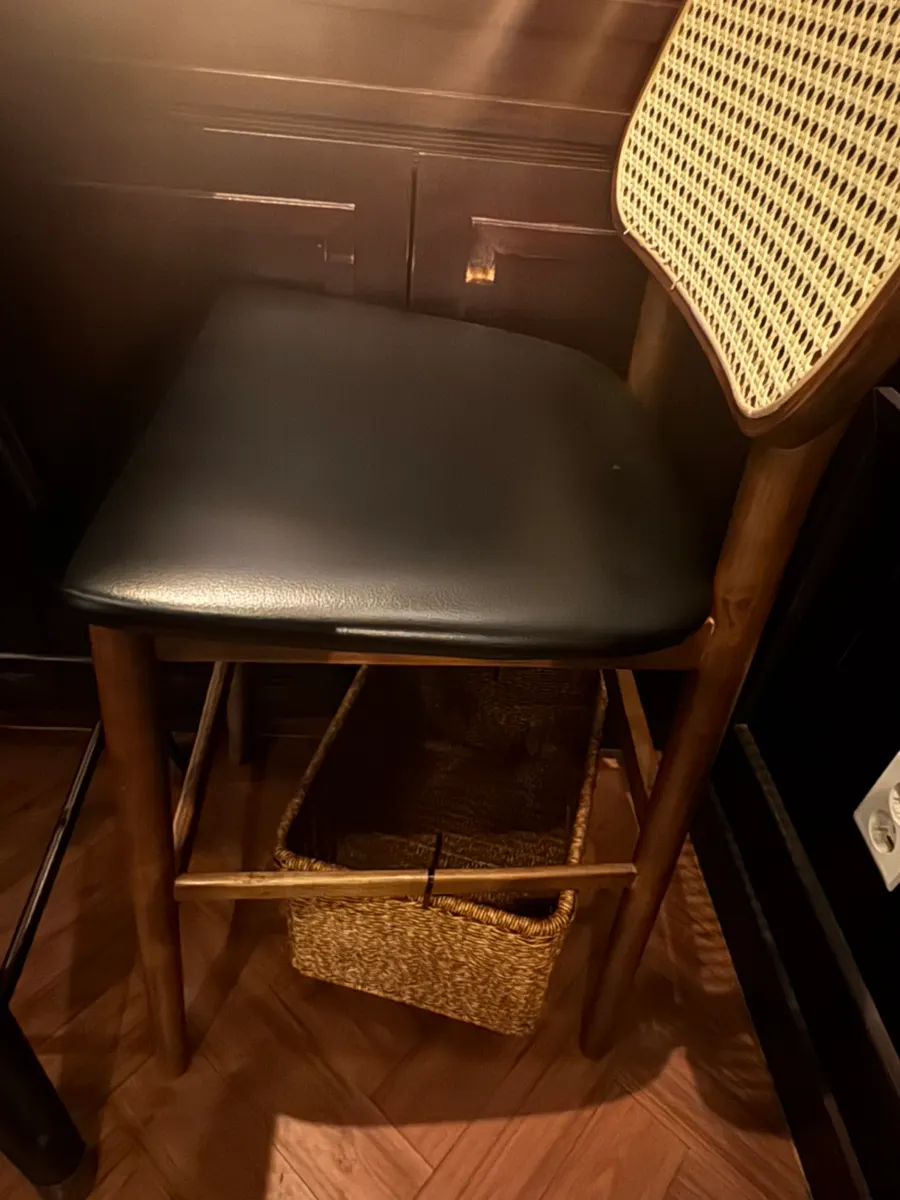 Izakaya seating under soft indirect lighting