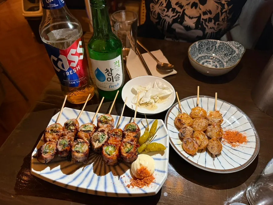 메인으로 나온 꼬치 두 종류