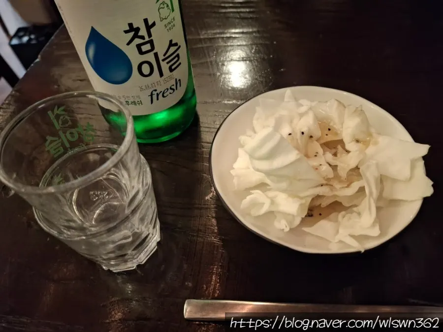 나니별관 2층 자유로운 분위기의 공간