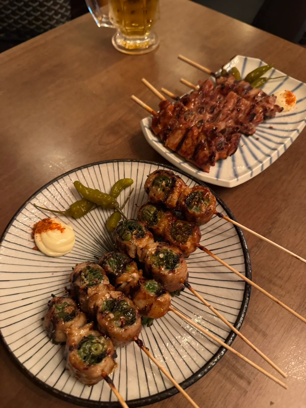 시원하게 따라진 아사히 생맥주 잔