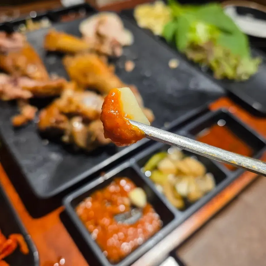 족발 보쌈 식사 마무리 상차림