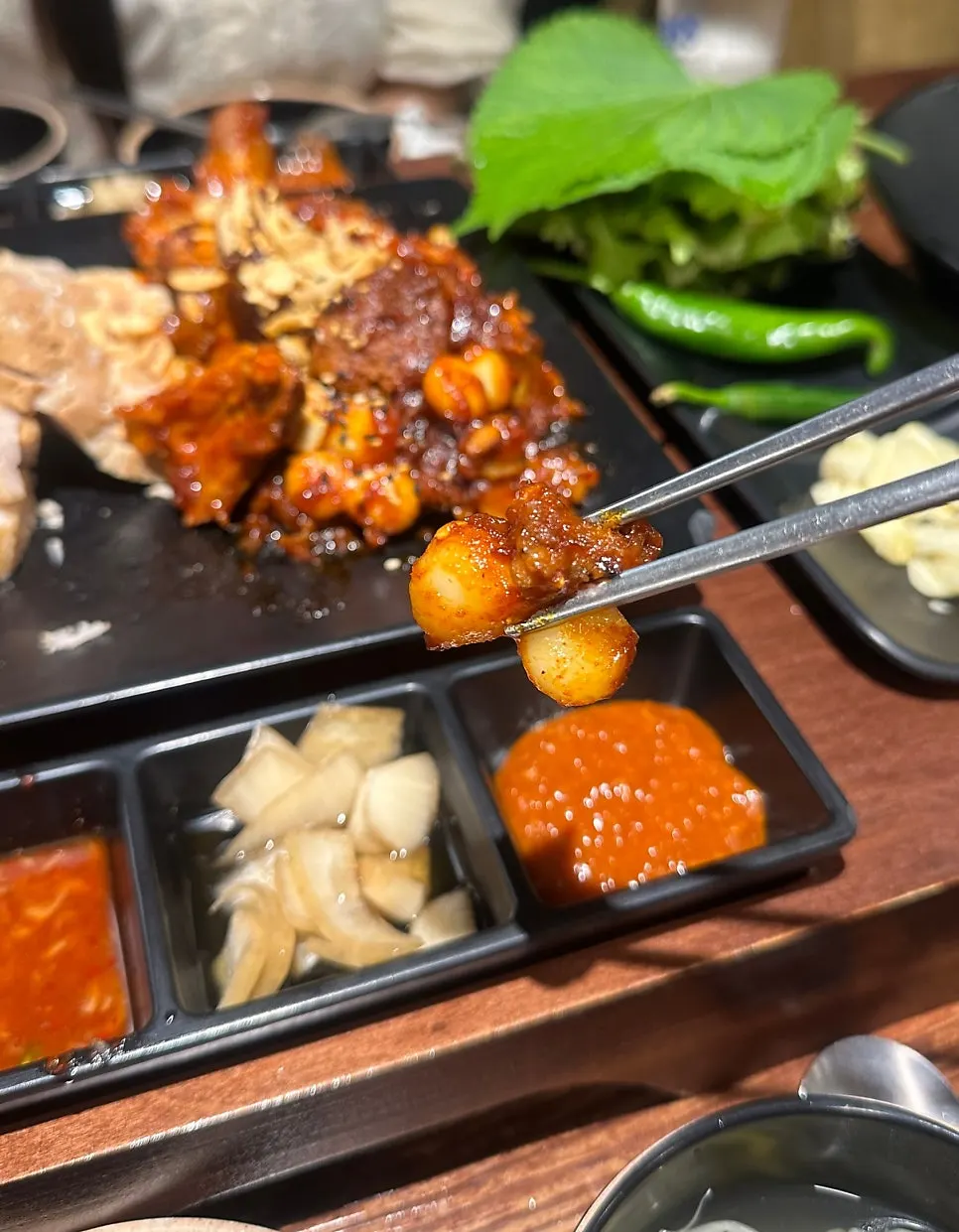 Jorangi tteok rice cake mixed into the fire jokbal