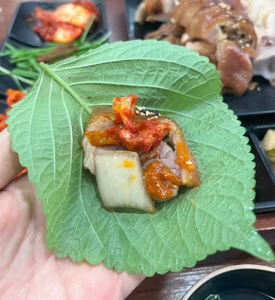 담백한 보쌈 고기 단면