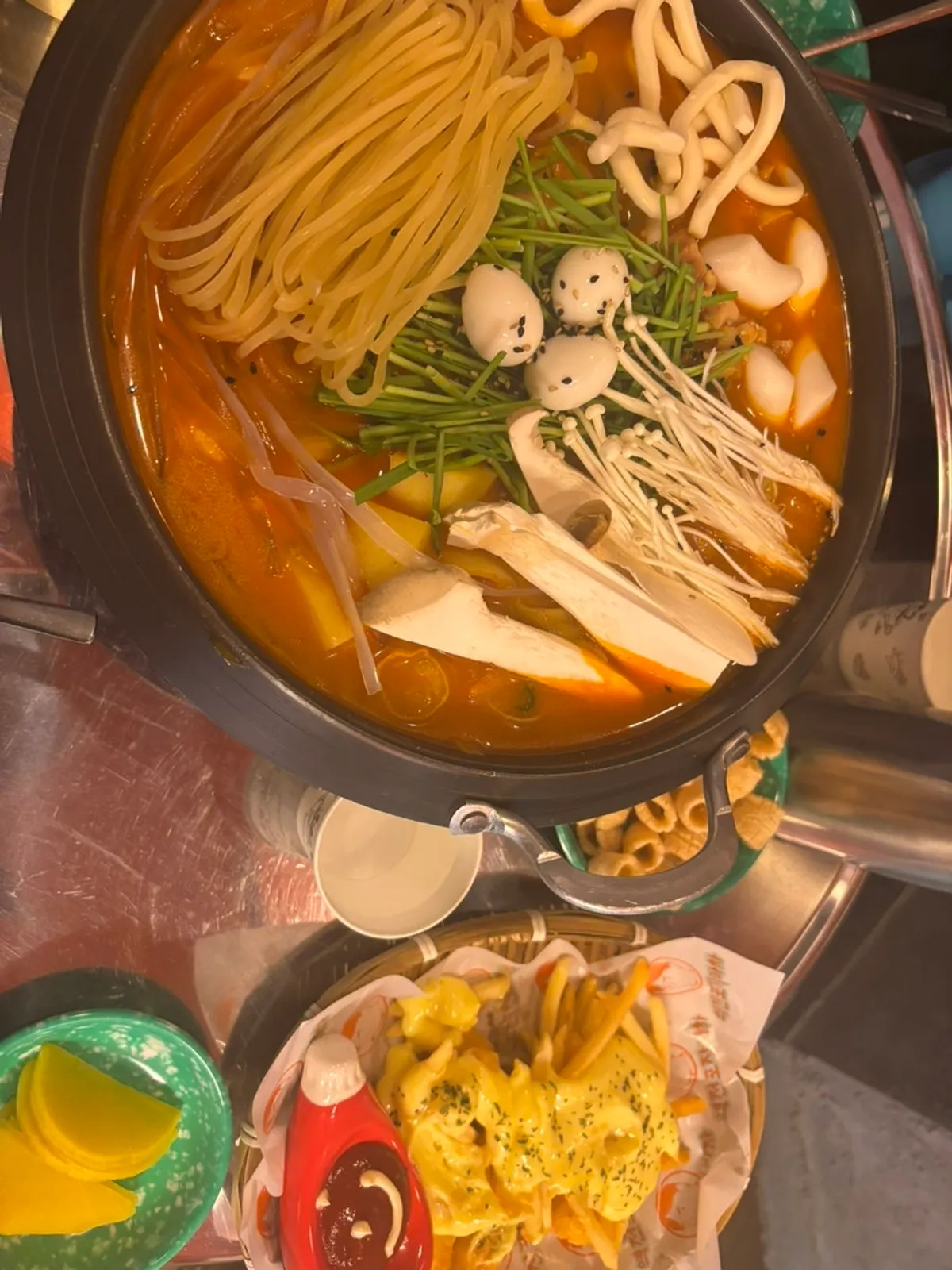 Gopdoritang and butter garlic fries drinking table