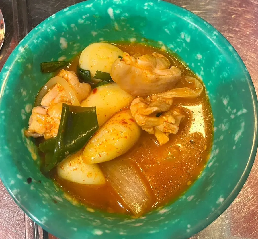 Glass noodles soaked in the broth