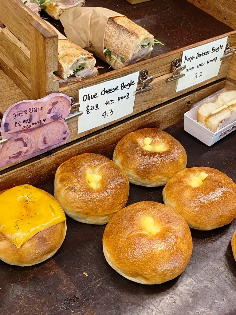 Café space suited to Yeongdeungpo dates and gatherings