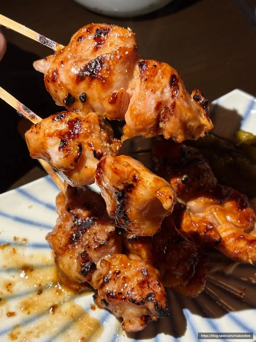 육즙 가득한 대창꼬치