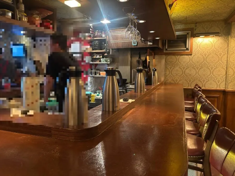 Interior of Nani Byeolgwan Yeongdeungpo Branch in the evening