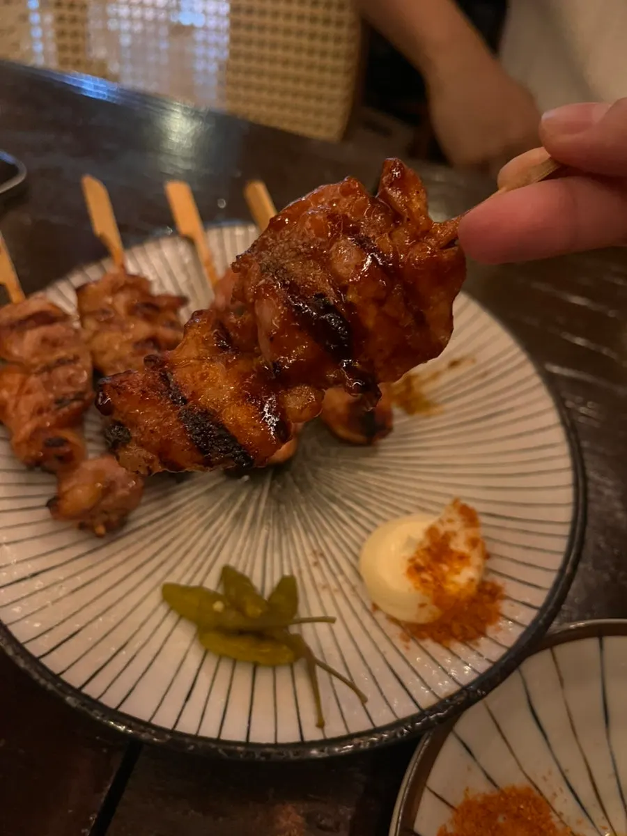 Smoky chicken skewers with mayo sauce