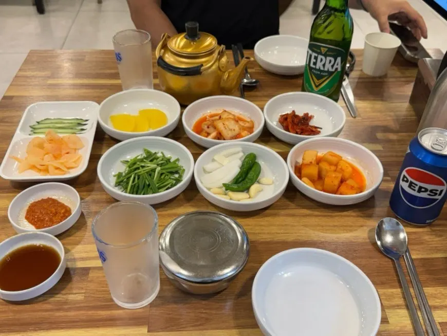 점심에 주문한 테라 맥주와 콜라