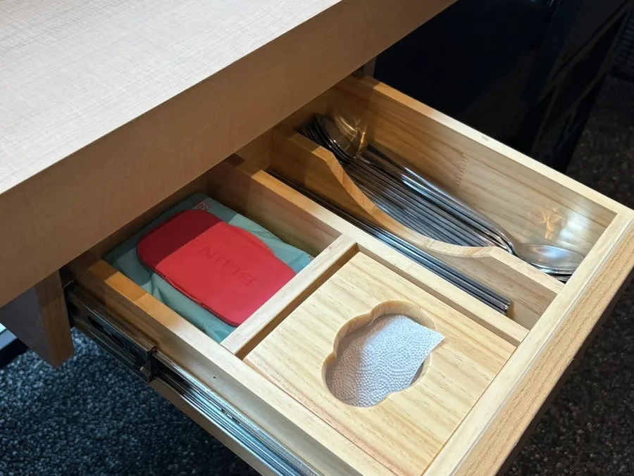 Utensil holder with wet wipes included