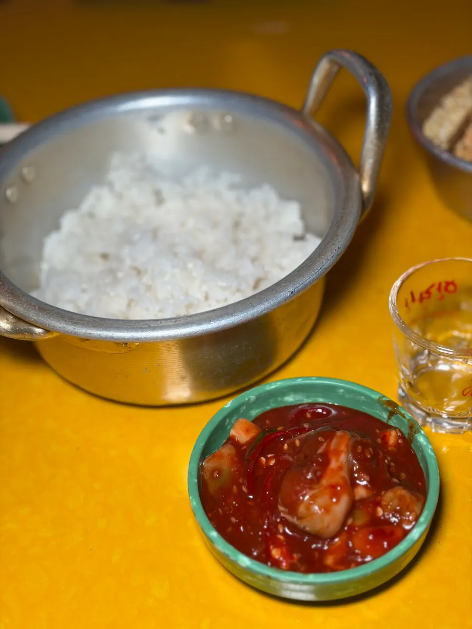 Ramyeontang snacks nibbled on while waiting for the suyuk