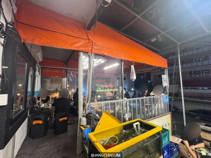 Full view of Yeongdong Pocha's outdoor terrace seating