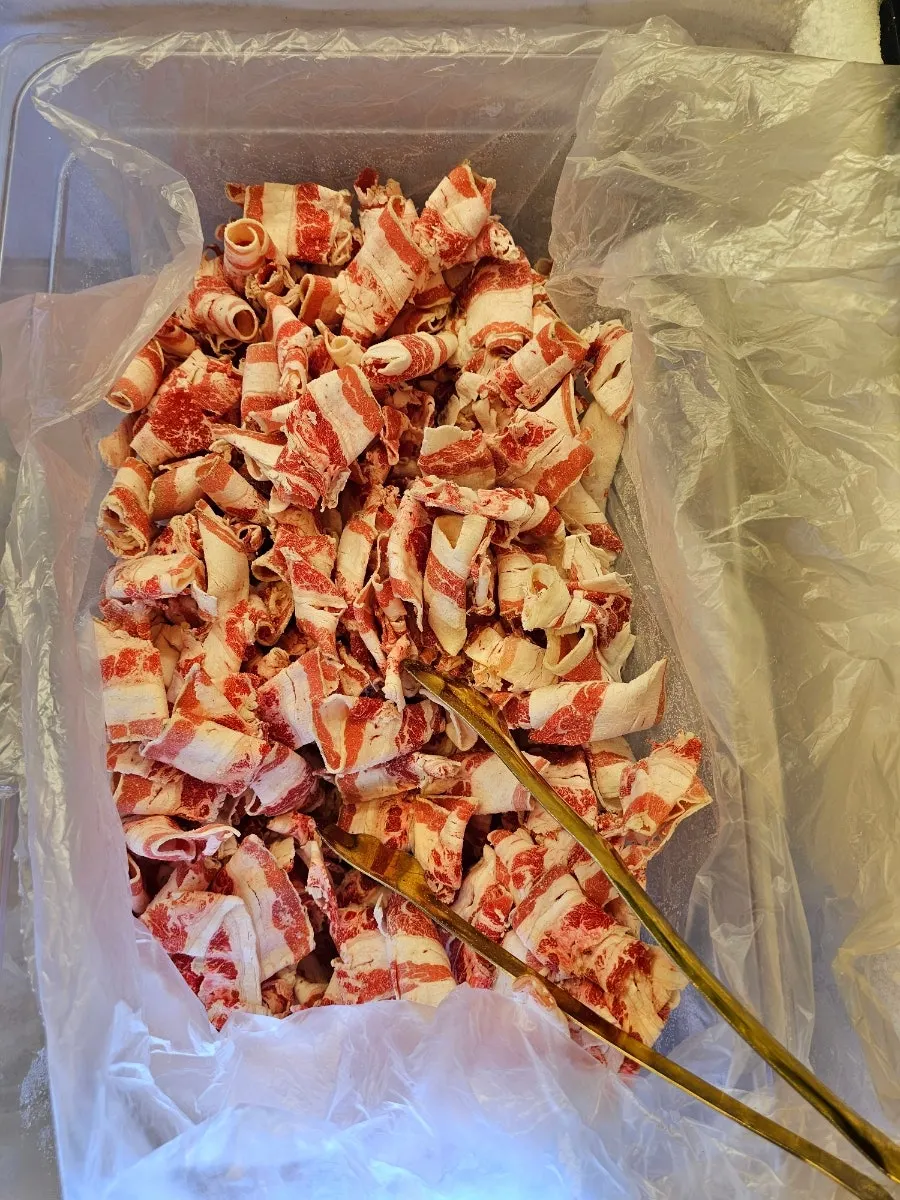 Persediaan kuah dan sayur shabu-shabu