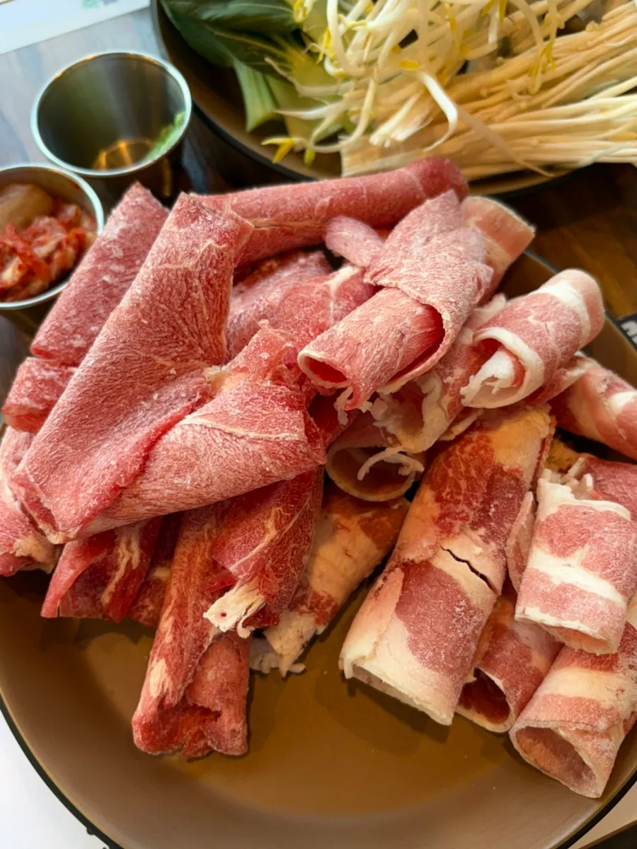 가쓰오·매운버섯 반반 샤브샤브 냄비